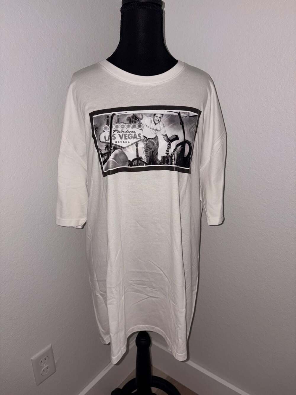 Hobrecht Golf Art Elvis Presley Las Vegas White Graphic T-Shirt Size 2XL